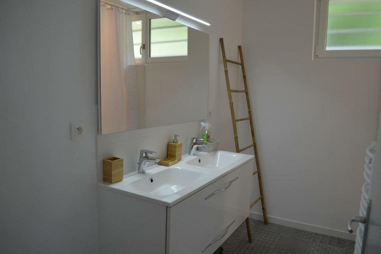 Appartement lumineux avec 1 chambre séparée situé à 300m de la gare et accès direct au coeur historique Poitiers Exterior foto