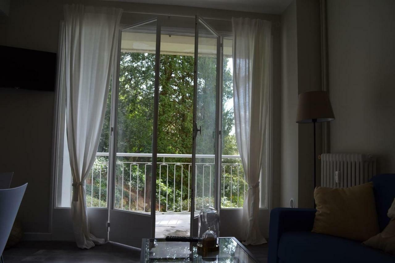 Appartement lumineux avec 1 chambre séparée situé à 300m de la gare et accès direct au coeur historique Poitiers Exterior foto
