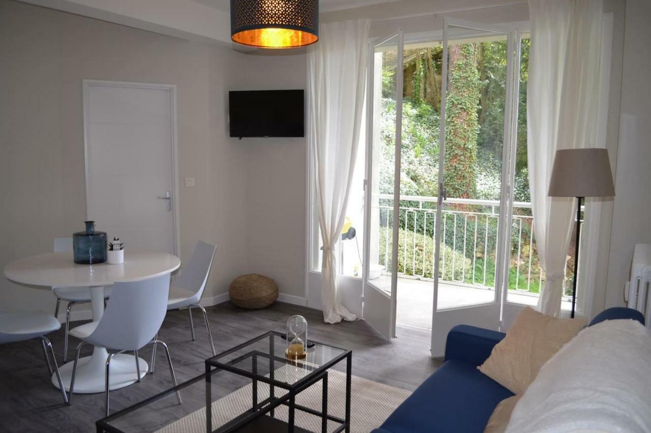 Appartement lumineux avec 1 chambre séparée situé à 300m de la gare et accès direct au coeur historique Poitiers Exterior foto