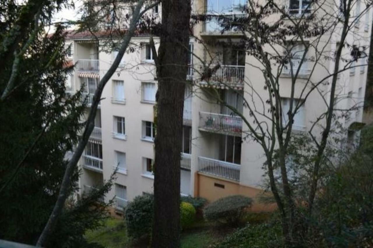 Appartement lumineux avec 1 chambre séparée situé à 300m de la gare et accès direct au coeur historique Poitiers Exterior foto