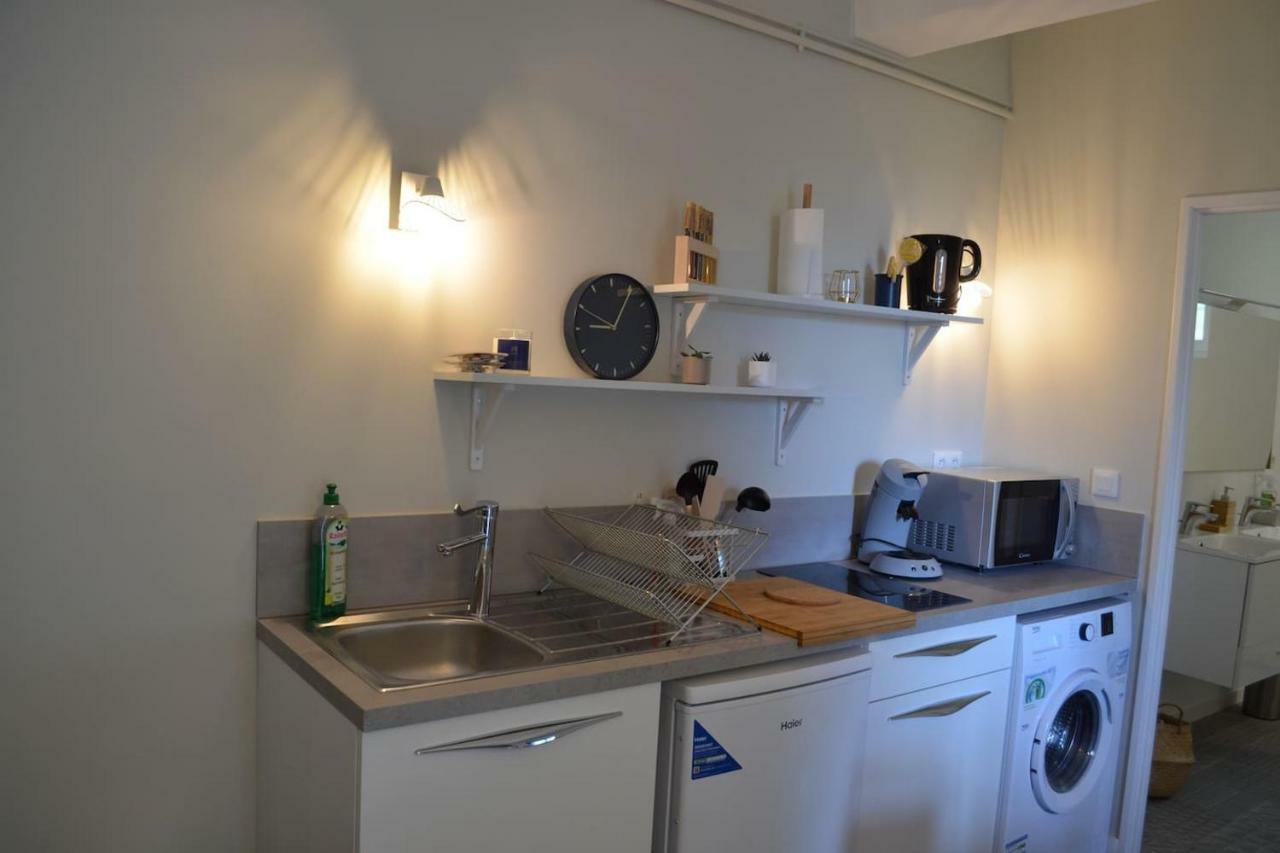 Appartement lumineux avec 1 chambre séparée situé à 300m de la gare et accès direct au coeur historique Poitiers Exterior foto